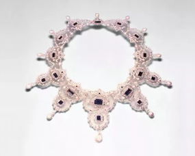 珠寶不再是時尚依附品 荷蘭國寶級首飾家用首飾將傳統文化賦予當代意義